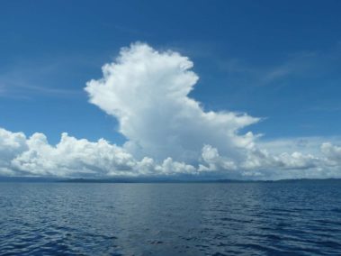 Mein erster Manta 10 Tropische Wolken - Raja Ampat
