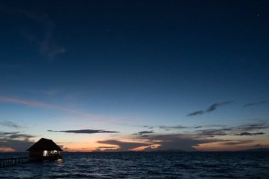 Mein erster Manta 76 ... noch ein Sonnenuntergang / Sunset Lounge Raja4Divers