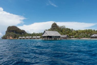 Mein erster Manta 82 Raja4Divers Jetty & Bungalows