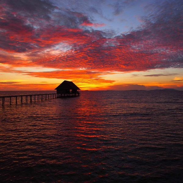 ... Sonnenuntergang / Sunset Lounge Raja4Divers