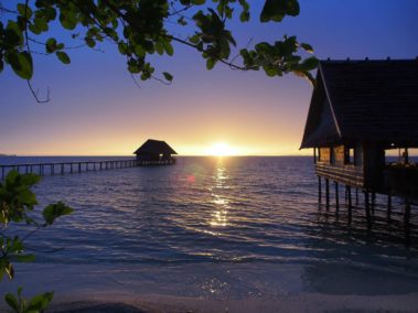 Mein erster Manta 87 ... wir lieben Sonnenuntergang / Sunset Lounge Raja4Divers